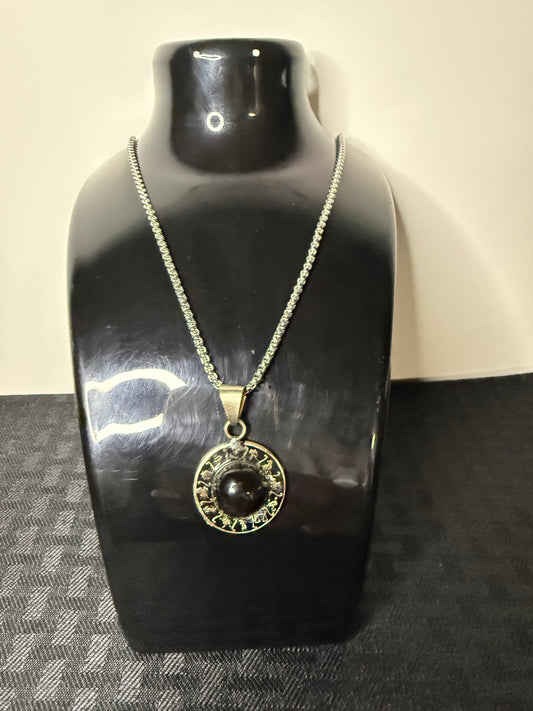 Dije Onyx y Tetragrammaton