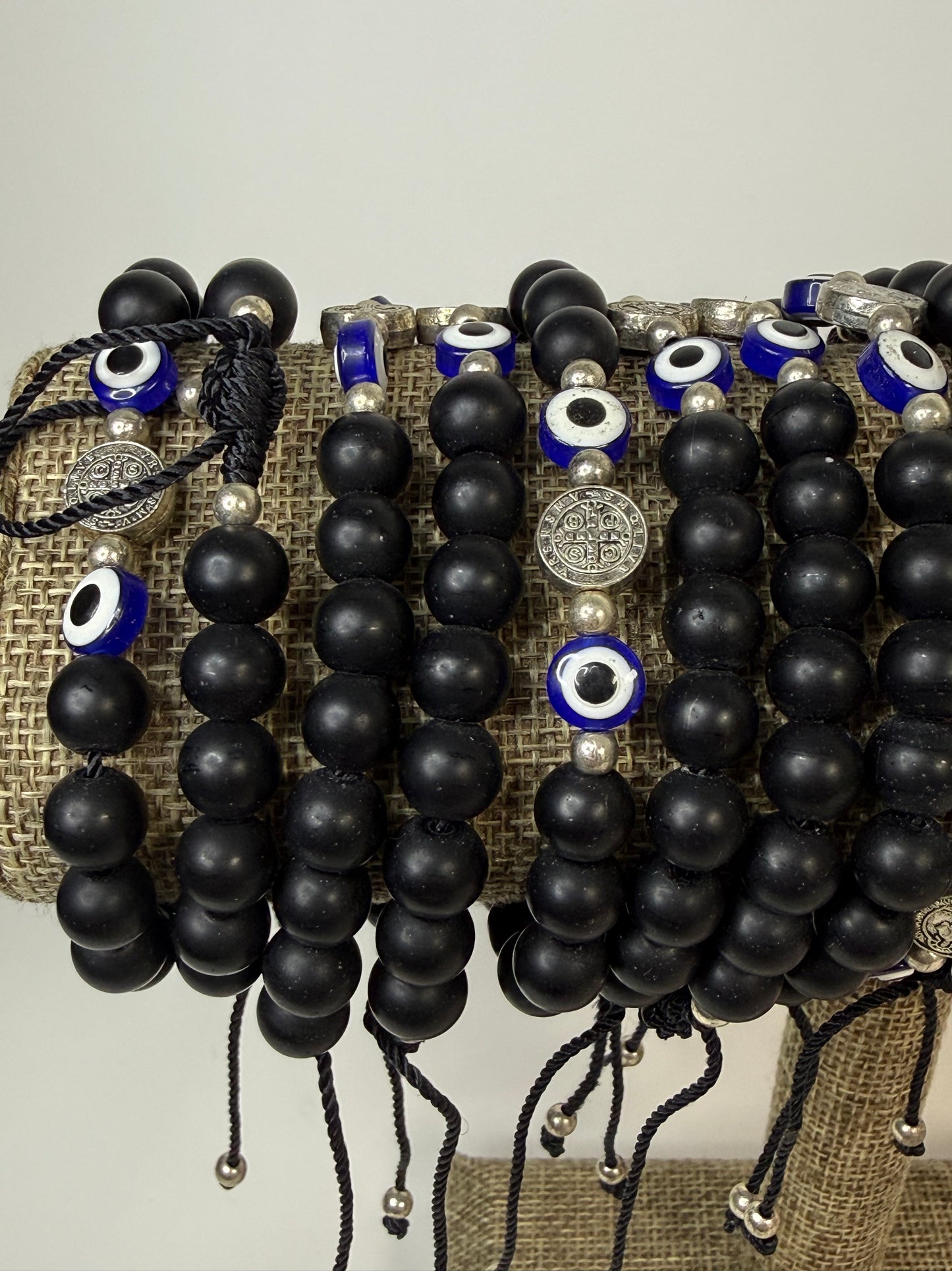 Pulcera De San Benito con ojo / Saint Benedict bracelet with evil eye